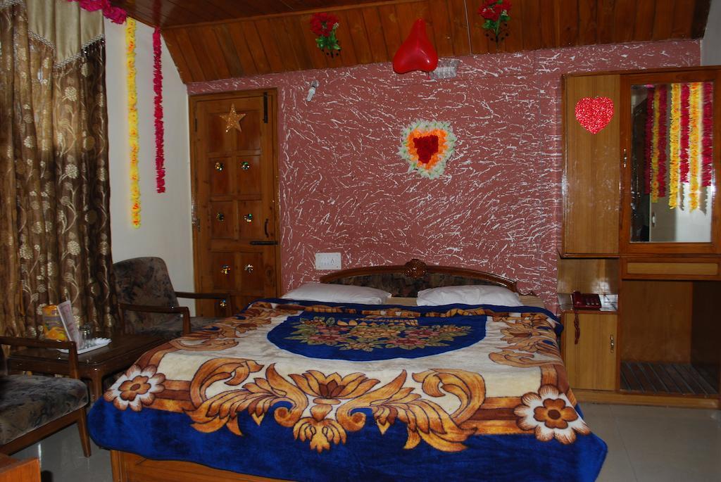 Hotel Crystal